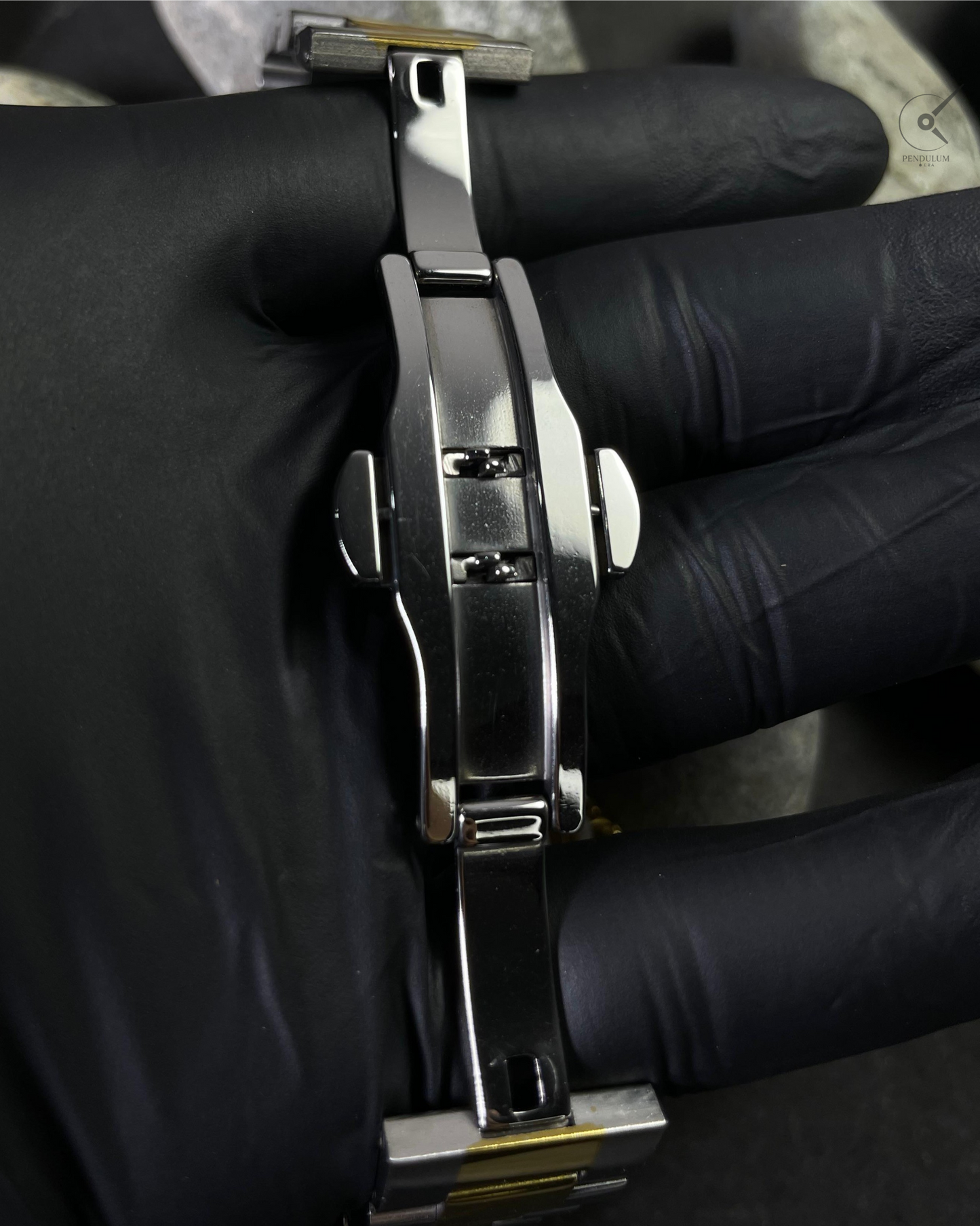HERVI Luxury Diver Watch – Two-Tone Steel & Gold with Cosmic Blue Dial